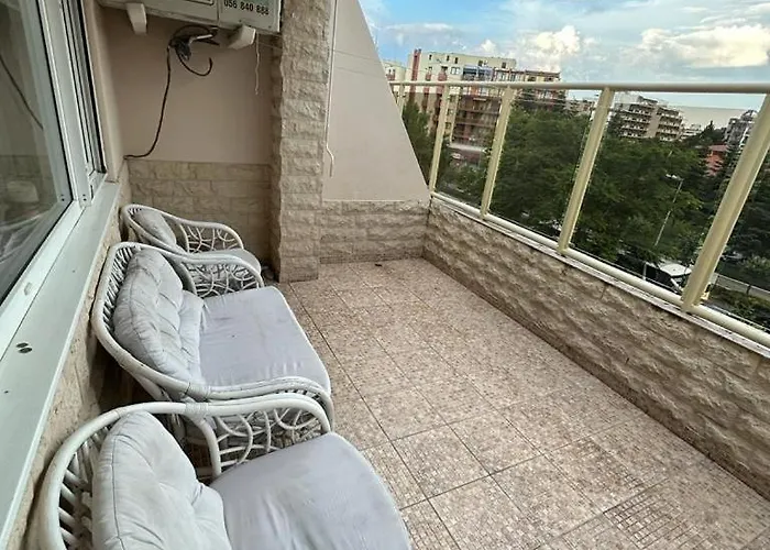 Апартамент Central, 3 Bedroom At Golden Complex Слънчев бряг