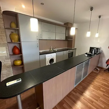 Central, 3 Bedroom At Golden Complex * Sluneční pobřeží